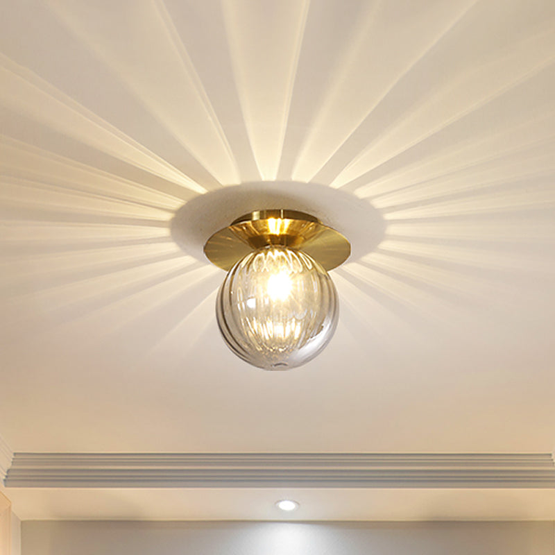 Écléria – Plafonnier en Verre Ondulé Fumé Doré | Design Élégant et Raffiné